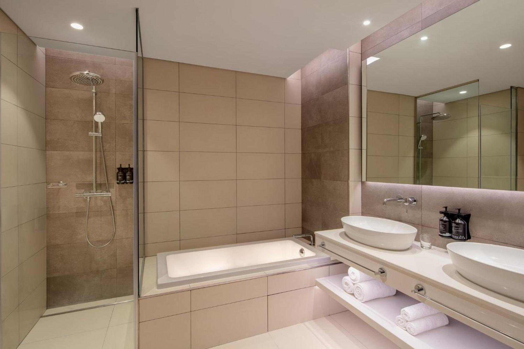 Holiday Inn Dubai Business Bay By Ihg Extérieur photo