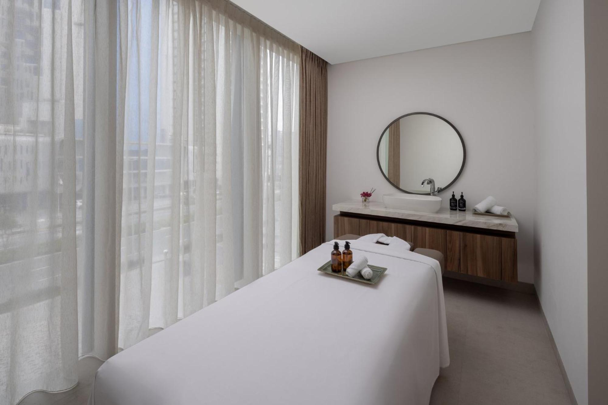Holiday Inn Dubai Business Bay By Ihg Extérieur photo