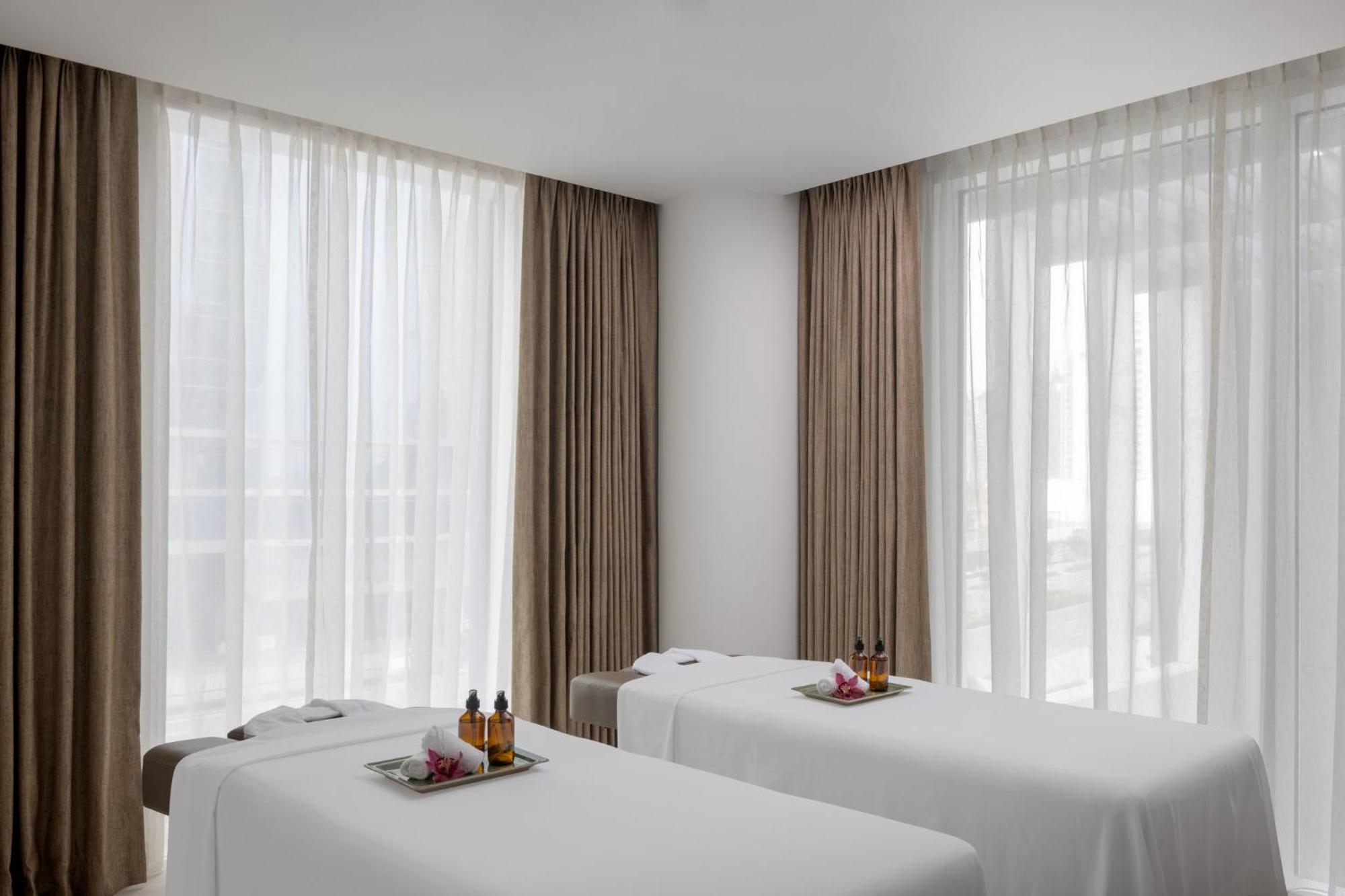 Holiday Inn Dubai Business Bay By Ihg Extérieur photo